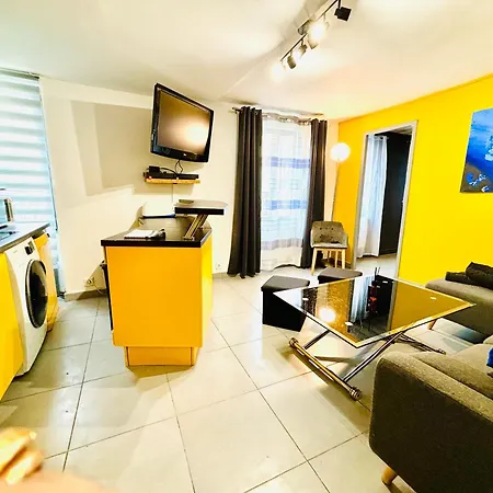 Bel Appartement En Centre Ville A 5 Minutes Du Metro Romainville Extérieur photo